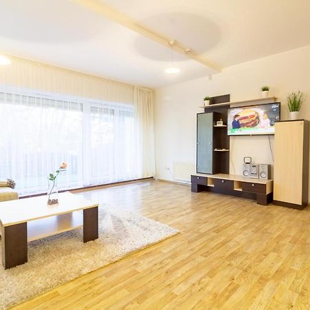 Apartment Heart Of Паланга Екстериор снимка